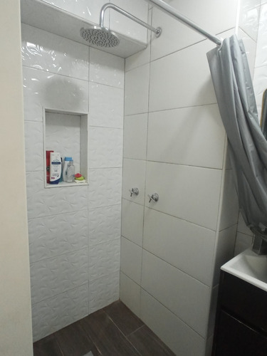 Imagen 20 de 29 de Apartamento En Guatire, La Mejor Zona, Remodelado, Concepto Abierto, Vista Panoramica, Cerca De Terminal De Pasajeros Y Centros Comerciales