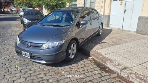 Honda Civic 1.8 Lxs Mt