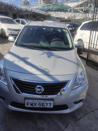 Nissan Versa 1.6 16v Sl Flex 4p