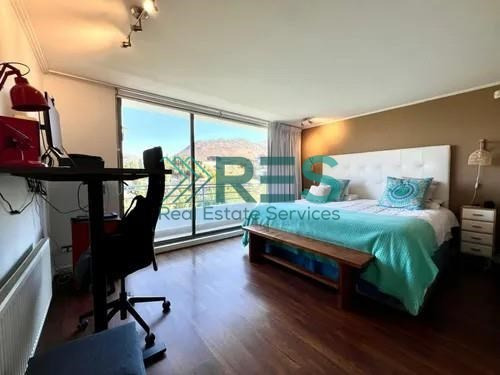 Casa En Venta De 4 Dorm. En Lo Barnechea