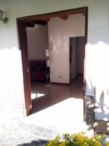 Casa En Venta Sector Kempis Guatire