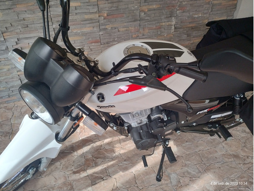 Imagen 20 de 21 de Zanella Rx 150 Z7 Pocos Kms Leer Con Porta Alforjas Y Alforj