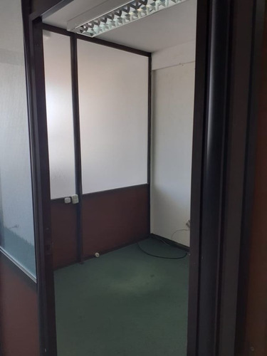 Imagen 6 de 12 de Hermosa Oficina En Venta Ubicada En Laprida A Mts De La Estación Lomas De Zamora