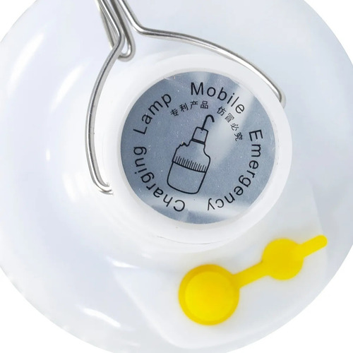 Imagen 4 de 7 de Luz Led Foco Emergencia Recargable Camping Light + Cargador