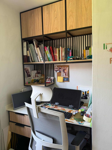 Casa En Condominio De 3 Dormitorio Y 3 Baños Más Servicio.