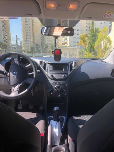 Imagem 5 de 7 de Hyundai Hb20 2017 1.0 Comfort Flex 5p