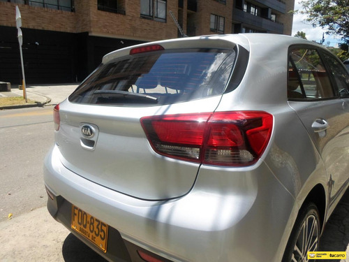 Kia Rio 1.4 Vibrant Mt Full Equipo