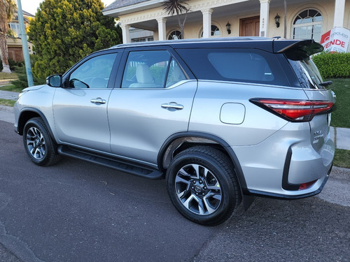 Imagen 16 de 18 de Toyota Sw4 2.8 Tdi 204 Cv Diamond 4x4 7as 6 At 0km