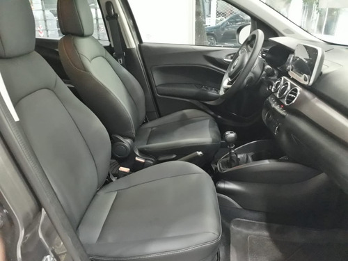 Fiat Cronos Tomo Volkswagen Gol Renault Logan Corsa Focus G
