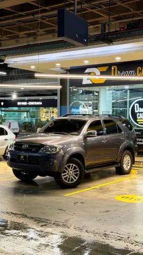 Toyota Fortuner 4.0 Sr5