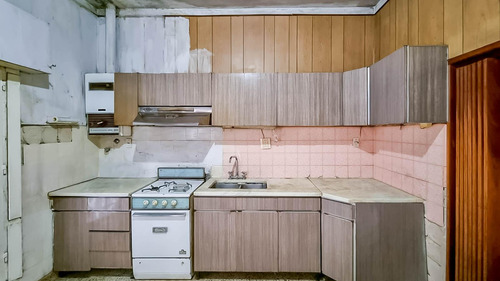 Venta/permuta - Casa De Pasillo A Reciclar. Ludueña, Rosario.
