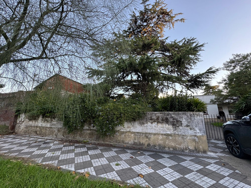 Gran Lote Con Casa 4 Ambientes