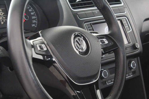 Imagen 12 de 15 de Volkswagen Vento 2020 4p Comfortline Plus Std.