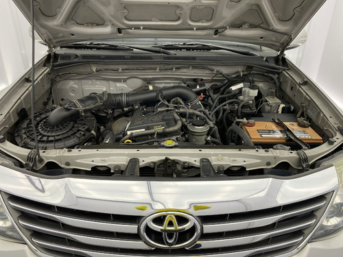Toyota Fortuner 2.7 Urbana 4x2