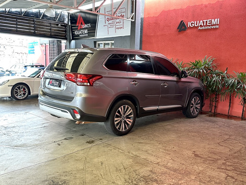 Mitsubishi Outlander 3.0 MIVEC V6 GASOLINA HPE-S AWD AUTOMÁTICO