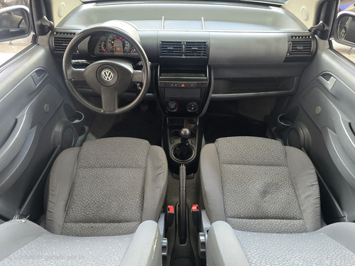 Volkswagen Fox 1.6 Plus Total Flex 5p