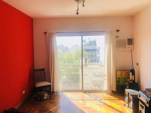 Venta- Departamento De 3 Ambientes Con Toilette- Trelles Y Franklin- Plaza Irlanda