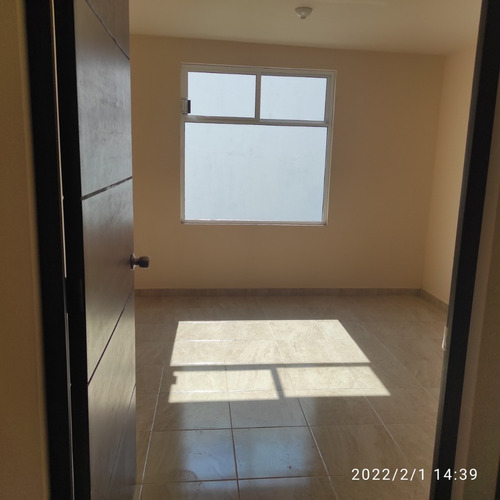 Imagen 14 de 18 de Casa Nueva De Miraflores Ocotlan Tlaxcala Cuatro Recamaras Y Roff Garden Est. 4 Coches Una Recamara Master En Planta Baja Y Tres En Planta Alta La Recamara Principal Con Baño Y Terraza