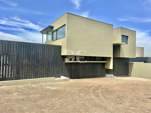 Casa A Estrenar 3d Servicio Piscina Piedra Roja Chicureo