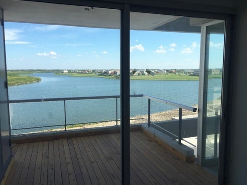 Imagen 2 de 29 de Departamento En Venta Ubicado En Islas Del Golf, Nordelta, G.b.a. Zona Norte