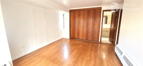 Departamento En Venta De 4 Dorm. En Concepción