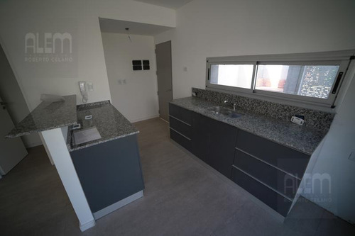 Imagen 12 de 30 de Hermoso Dúplex En Mármol - 2 Dormitorios