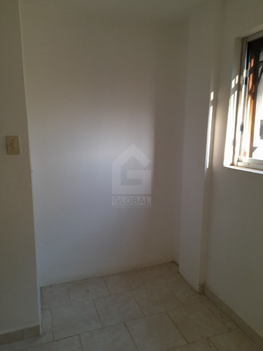 Imagen 3 de 11 de Global Vende Apartamento En Res. Pomarrosa, Paraparal - Valencia (gla-1020)