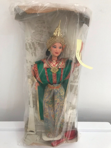 Imagem 4 de 5 de Thai Barbie Doll