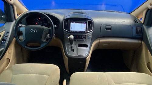 Hyundai H1 2.5 Premium 9 Asientos 2017 - Tute Cars Gustavo.