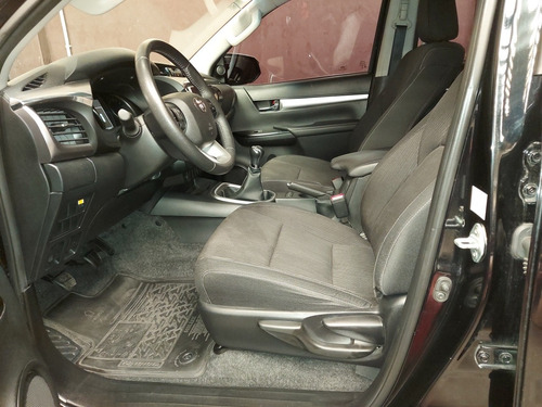 Toyota Hilux 2.8 Cd Srv 177cv 4x2 2017