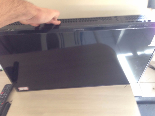 Imagem 1 de 3 de Tv Panasonic 32tc-32as600b Tela Quebrada (para Retirar Peças