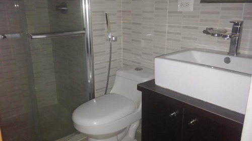 Imagen 10 de 14 de Venta De Apartamento Confortable En Altamira Gardens 20-6853