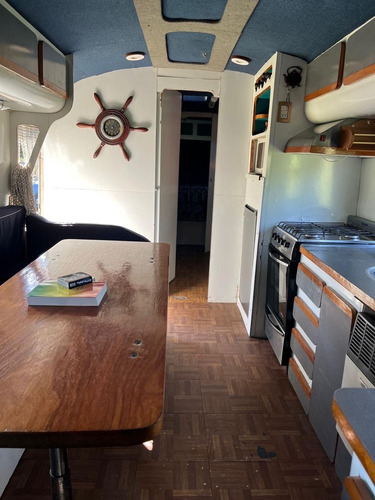 Motorhome Motor 1114 Excelente Estado, Viajan Y Duermen H 8