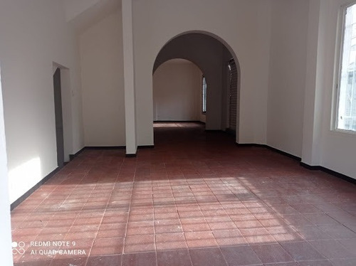 Imagen 6 de 8 de Locales En Arriendo Centro 476-2268
