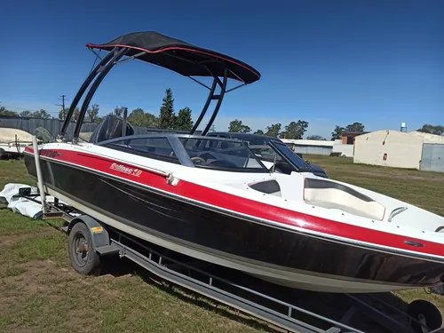 Arco Iris Eclipse 19 Motor 150 Hp 4t C/trailer