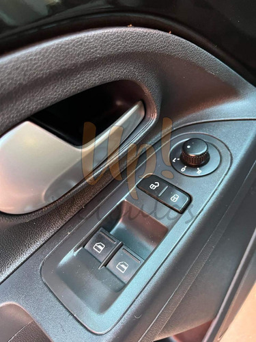 Volkswagen Up! move 1.0 Total Flex 12V 5p
