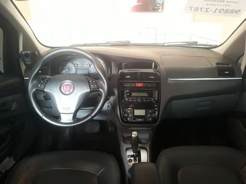 Fiat Linea 1.8 16v Absolute Flex Dualogic 4p 2012