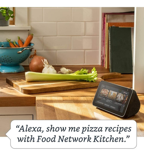 Imagen 11 de 11 de Amazon Echo Show 8 con asistente virtual Alexa, pantalla integrada de 8" sandstone 110V/240V