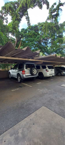 Imagen 2 de 5 de Vendo Apartamento 105mts2 3h/3b/1pe Colinas De La California 8304