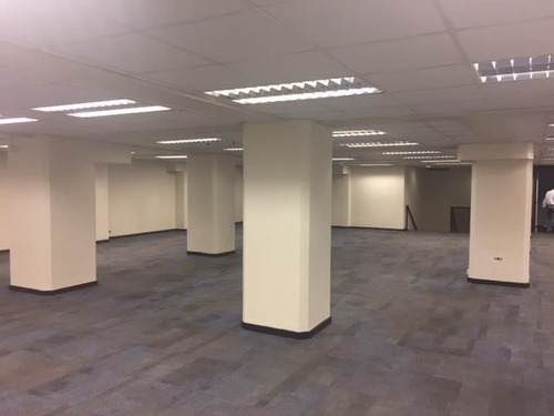 Imagen 4 de 7 de Oficina En Arriendo En Santiago