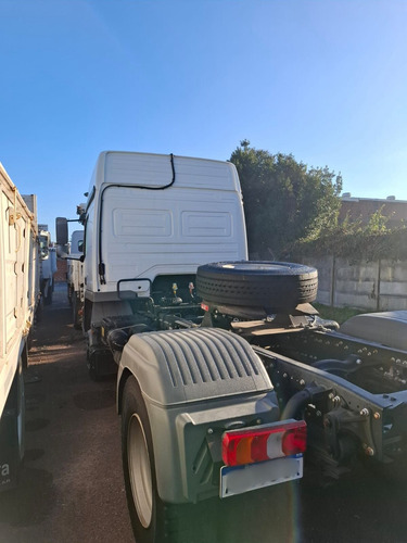 Mercedes- Benz Atego 1729 Con Plato 2023
