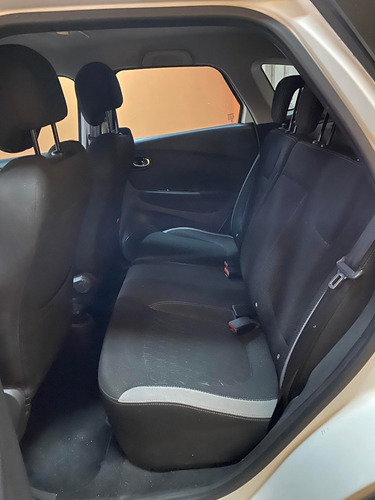 Imagen 7 de 10 de Renault Captur 2.0 Zen Con Gnc De 5ta Modelo 2018