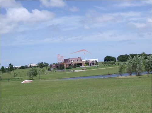 Terreno En Venta En Punta Del Este, La Barra, Barrio Privado El Quijote - Ref: 20940