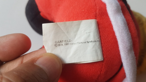 Imagen 7 de 8 de Muñeco Peluche Garfield Navideño Nuevo - Imatoys