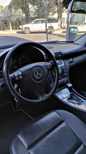 Imagen 13 de 13 de Mercedes-benz Clase C 2006 2.3 C230 Avantgarde Sport V6