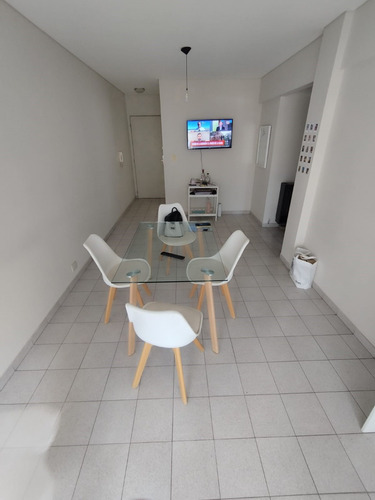 Impecable Depto De 1 Dormitorio En Venta-guemes 148