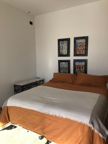 Casa En Venta - 3 Dormitorios 2 Baños - Mendoza