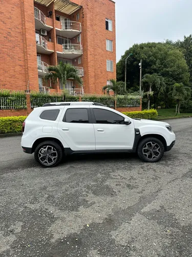 Renault Duster ICONIC MT 1300CC T 4X4