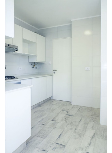 Venta. Departamento 2 Dormitorios. Reciclado A Nuevo.