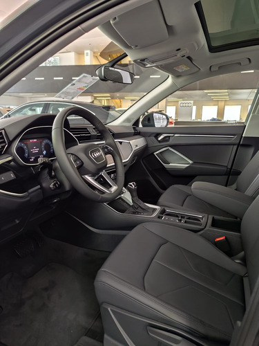 Audi Q3 1.4 35tfsi 150 Cv